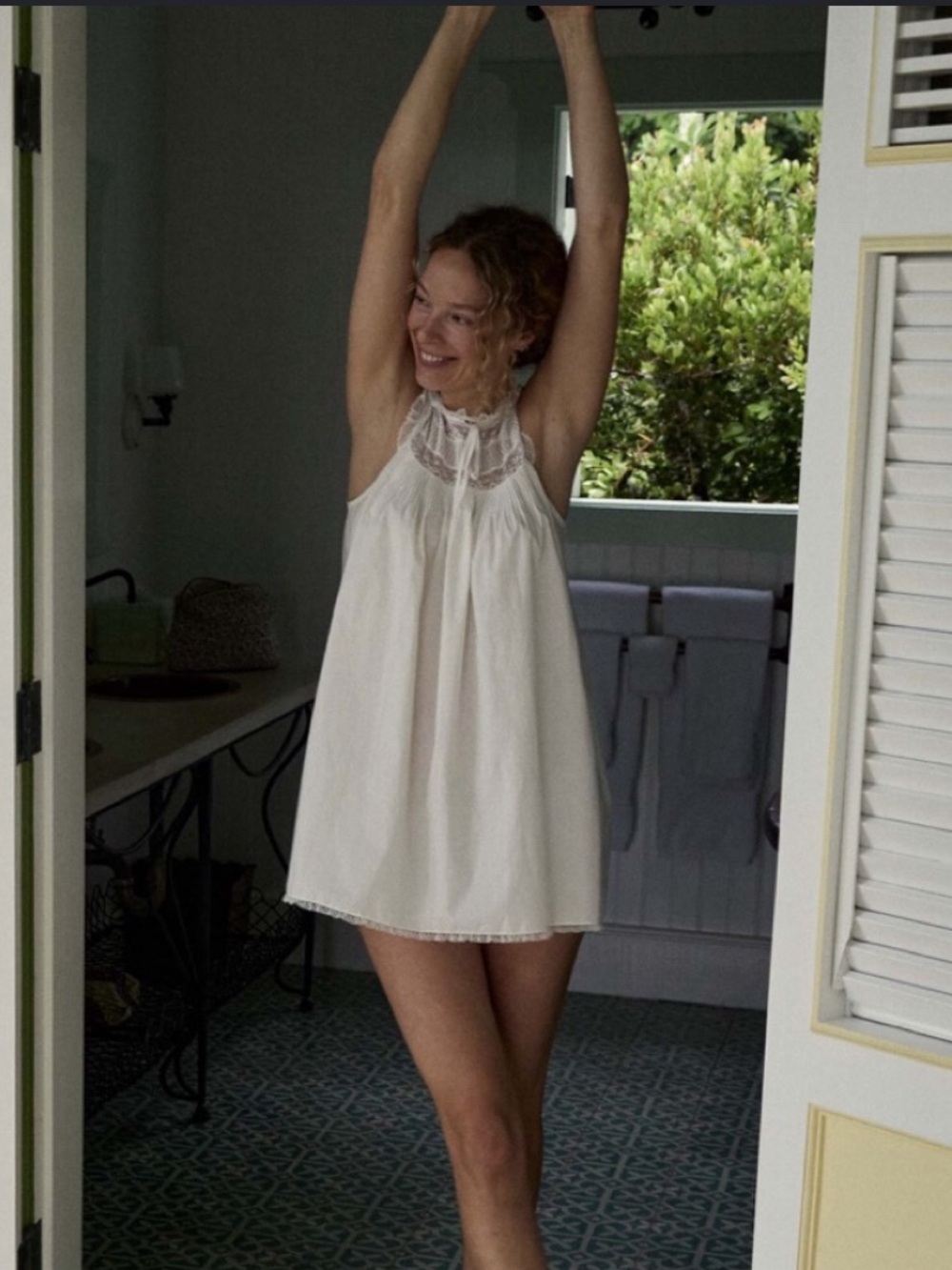 Doen Danses mini Dress - Picture 2 of 5